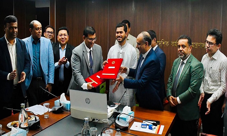 প্রবাসী কার্ড চালুর লক্ষ্যে প্রবাসী কল্যাণ মন্ত্রণালয় ও জনতা ব্যাংকের মধ্যে সমঝোতা স্মারক স্বাক্ষর