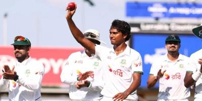 ক্যারিয়ার সেরা বোলিংয়ে হাসান মাহমুদের ৬ উইকেট: প্রথম ইনিংসে ব্যাকফুটে অসিরা