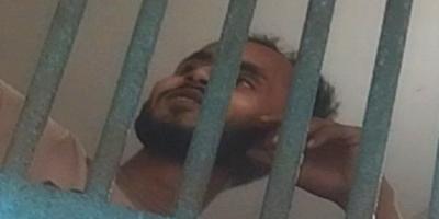 গভীর রাতে প্রবাসীর স্ত্রীর ঘরে প্রবেশের দায়ে যুবক আটক