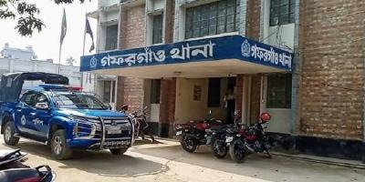 প্রবাসীর বাড়িতে ডাকাতি, ছেলের সামনে মাকে সংঘবদ্ধ ধর্ষণ