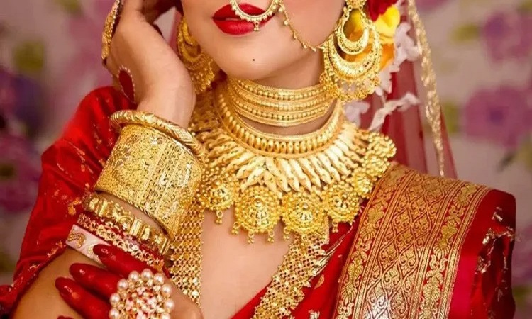 বিশ্ববাজারে আবারও বাড়ল স্বর্ণের দাম