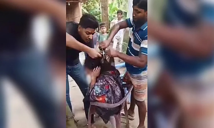 পরকীয়ার অভিযোগ তুলে প্রবাসীর স্ত্রীর চুল কাটার অভিযোগ, ভিডিও ভাইরাল